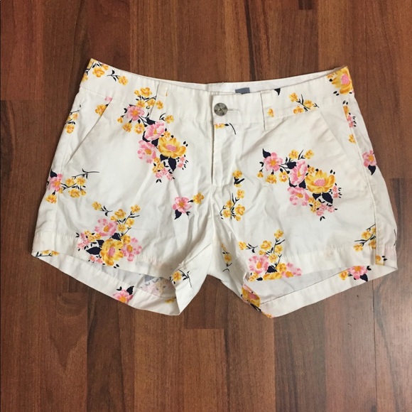 Old Navy Pants - Floral Shorts
